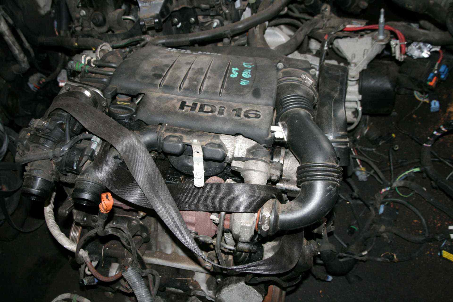 Moteur 
PEUGEOT 207 1.6 HDI-16V Turbo, 90cv

Type moteur : DV6ATED4_9HX
 154420 Km 

Vendu sans alternateur, démarreur, compresseur de clim

Garanti(e) 3 mois

Frais de Port sur devis