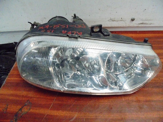 Optique Droit
ALFA-ROMEO 156
An 01.2002 - 07.2003