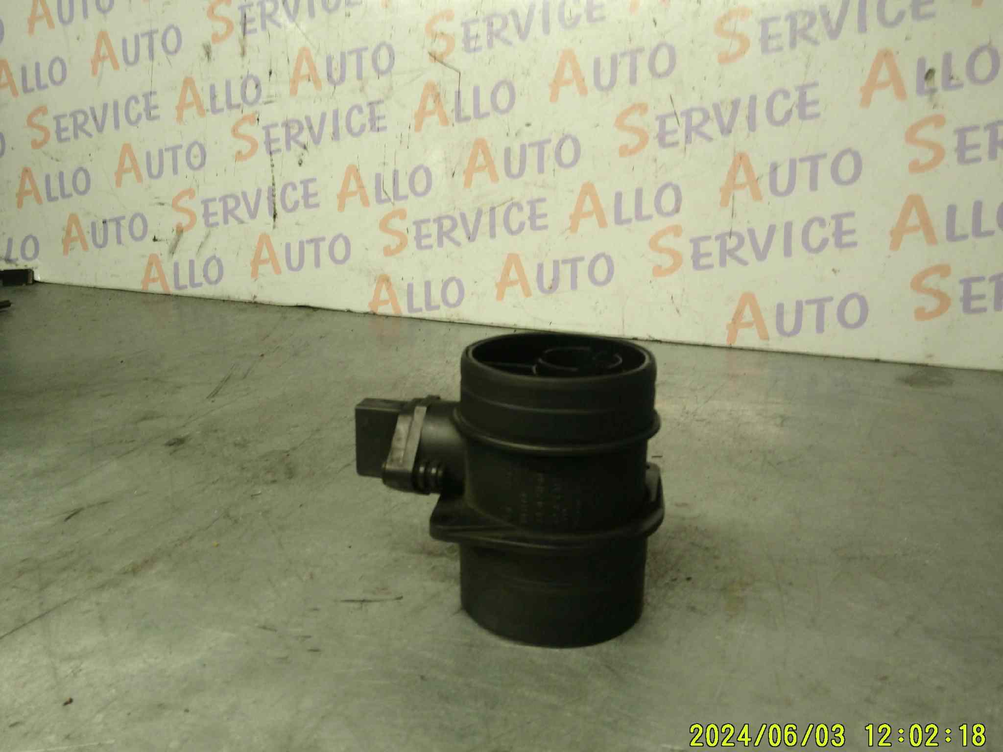 Débitmètre Air 
AUDI A4
2l tdi
ref:074 906 461 B 
