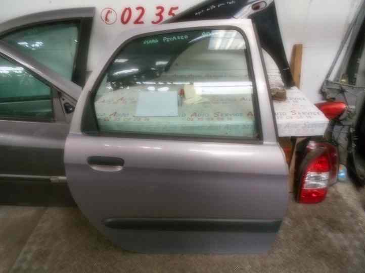Porte AR Droit
CITROEN Xsara Picasso
An : 1999 / 2004

Vendue nue
Frais de Port sur devis