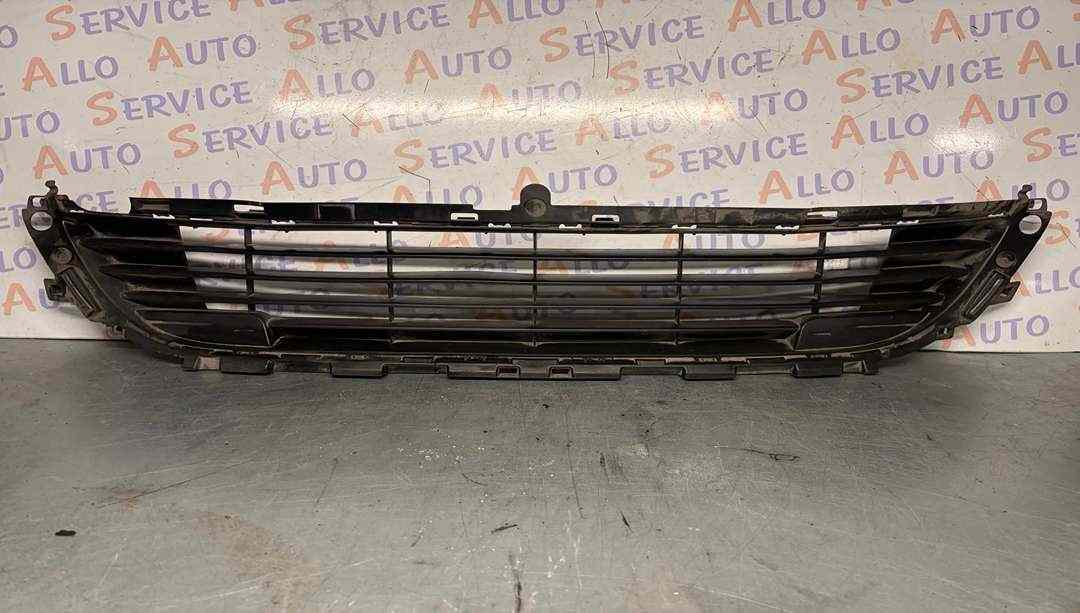 Calandre 
CITROEN C4 PICASSO 1
1.6 

Frais de Port sur devis