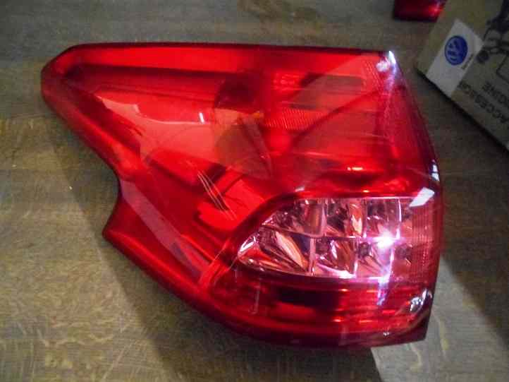 Feu Arriere Gauche
CITROEN C5 X7 Tourer
Depuis 08.2006

