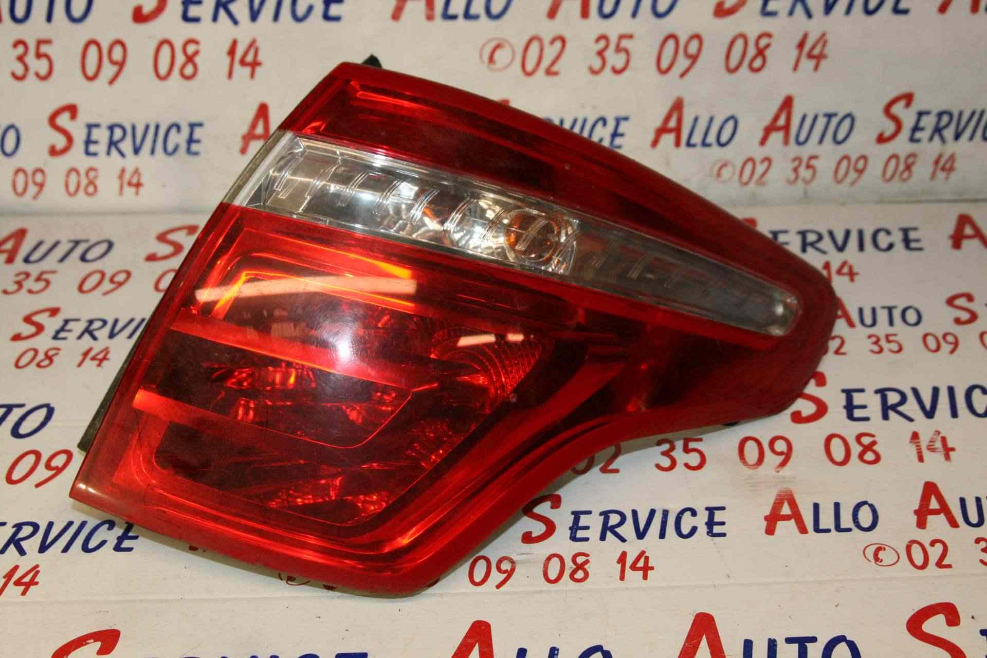 Feu Arriere Droit
CITROEN C4 Picasso 1, 1.6HDI-16VTurbo, 109cv

04/2009


