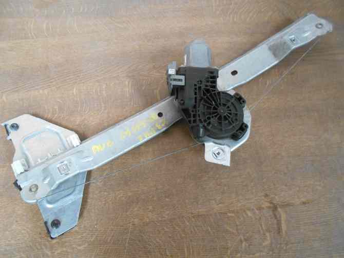 Leve Vitre Av Droit 5 portes
CITROEN C3 (2) A51
Année 09.2010