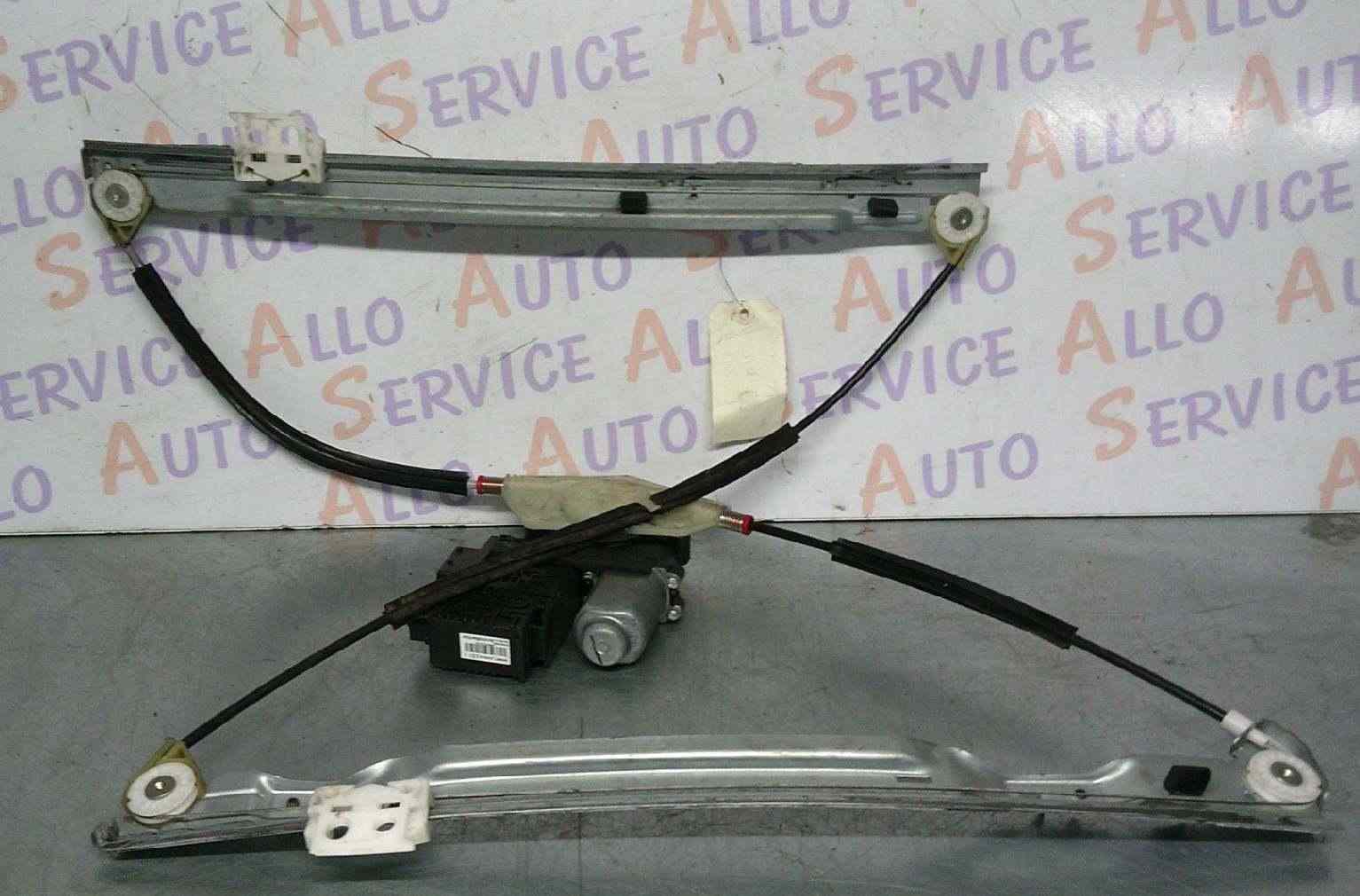 Leve Vitre Av Gauche CITROEN C4 Picasso 1  

MILLESIME 07/2010

