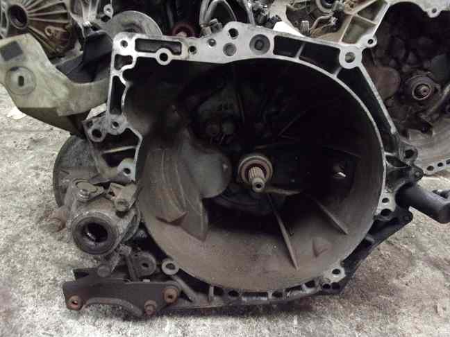 Boite de vitesses 
CITROEN C3  (2) A51 1.6 HDI 90CV
Année 09.2010

Type boite : 20DP45 / 20DP26 / 20DP72 / 20DP65
118 000 Km

Garanti(e) 3 mois

Frais de Port sur devis