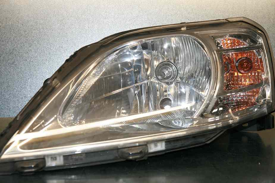 Optique Gauche DACIA Logan 1 Phase 2
01.2010