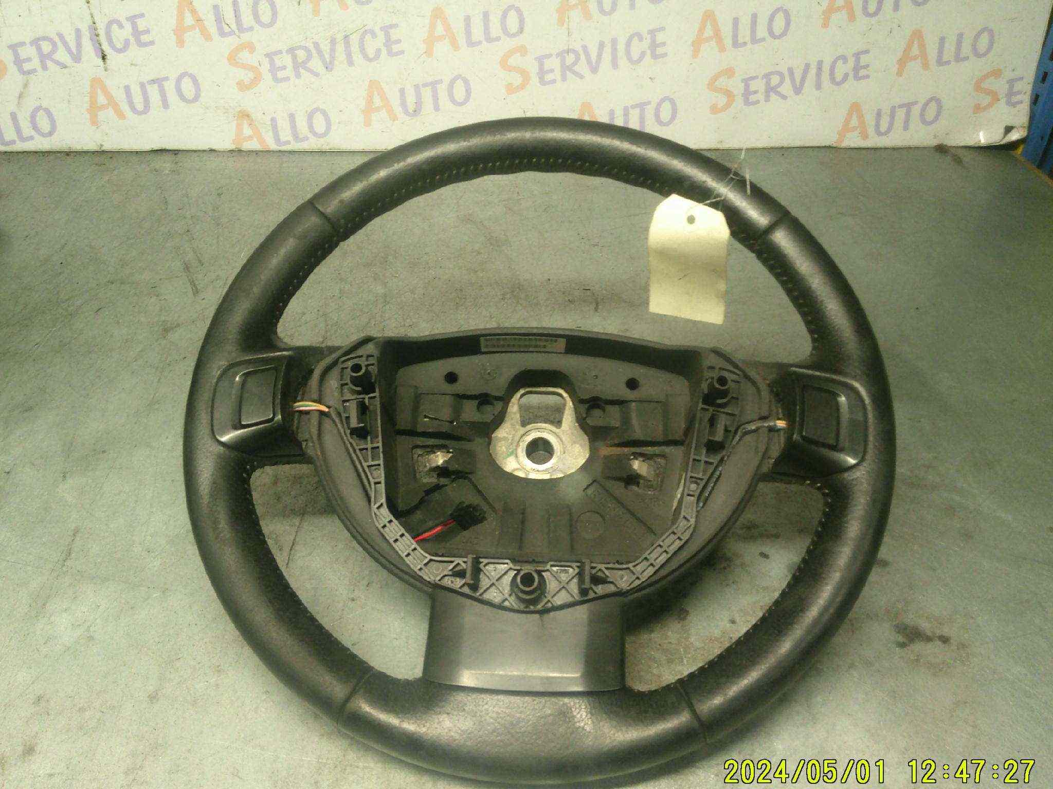 Volant sans airbag Gauche
DACIA Duster

