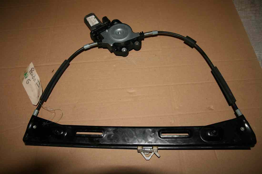 Leve Vitre Av Gauche FIAT PANDA II 5P
03.2011