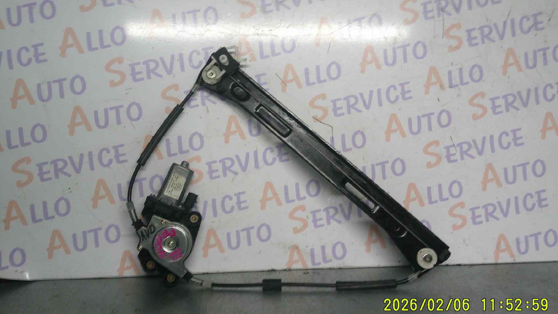 Leve Vitre Av Droit
FIAT Panda 2 
phase 1 1.3 JTD

annee 08/07/2005

