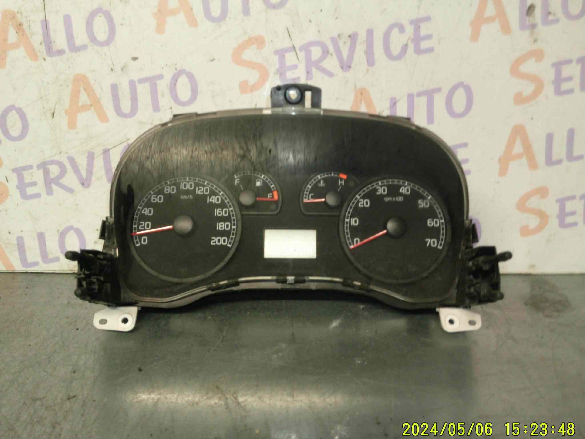 Compteur 
FIAT Doblo 1 phase 1
réf: 51758776

