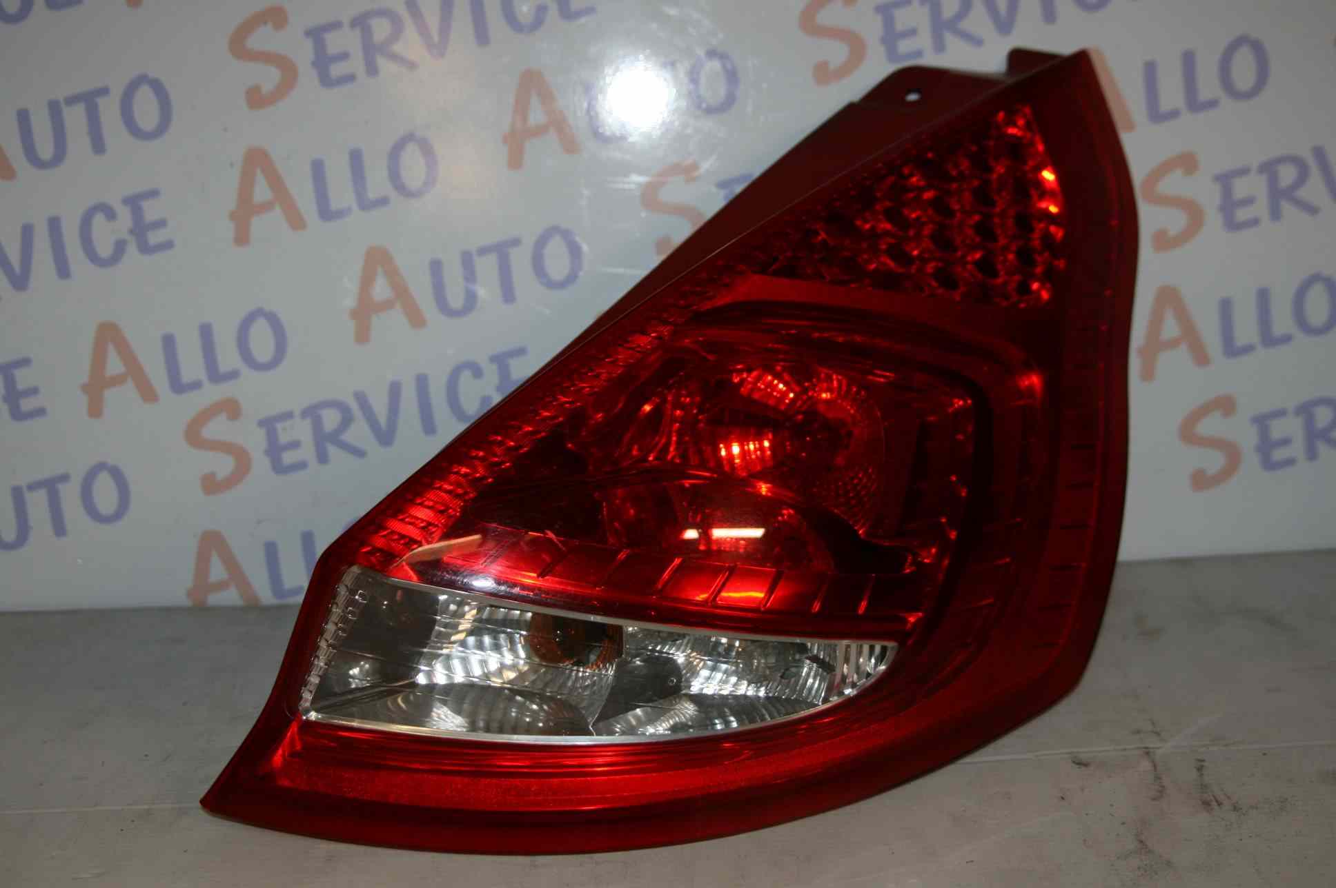 Feu Arriere Droit
FORD FIESTA VI PHASE 1 5P 
2008-10->2012-11

