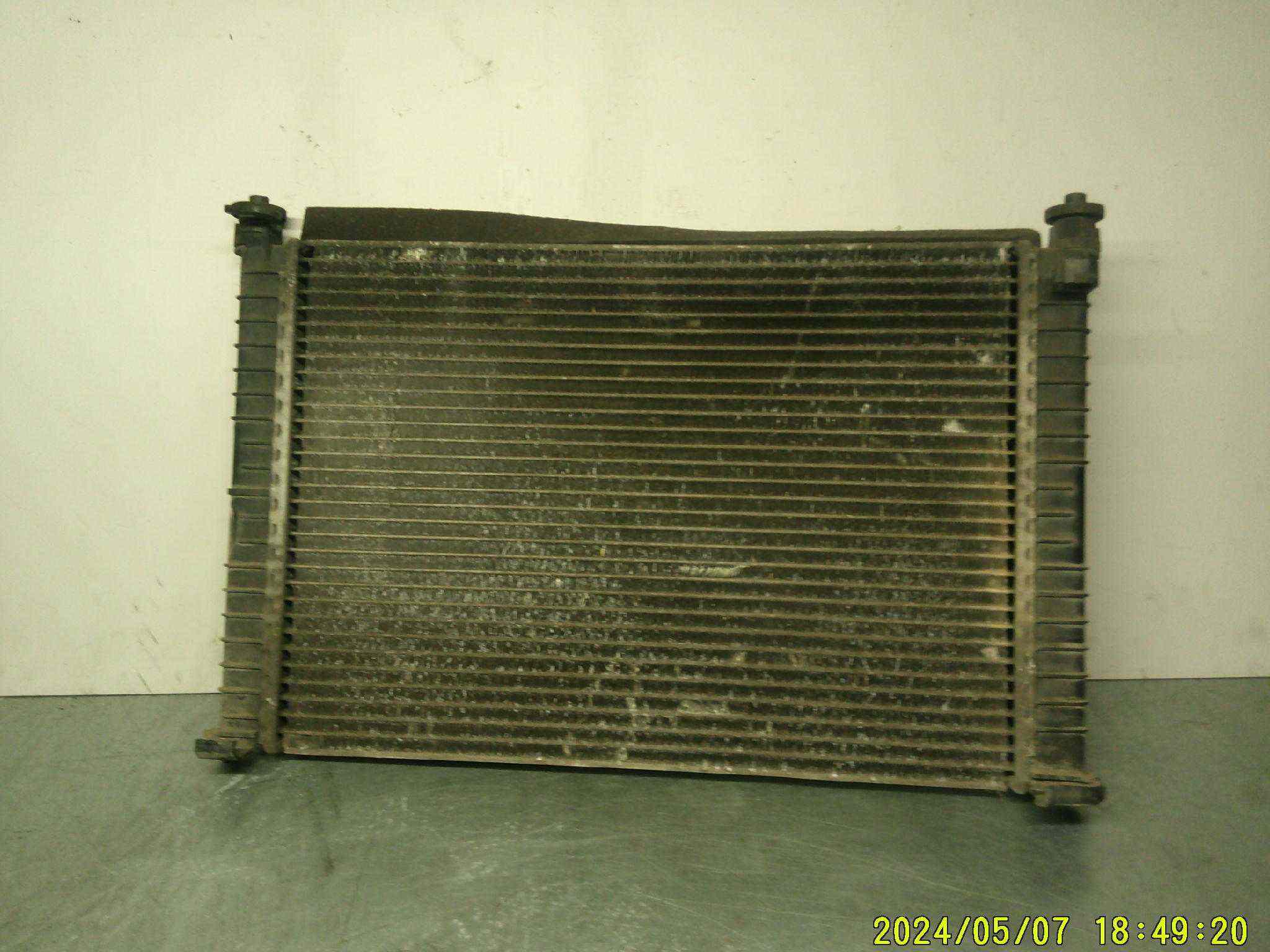 Radiateur Eau 
FORD Fusion
ref: 4s6h 8c342 ad
