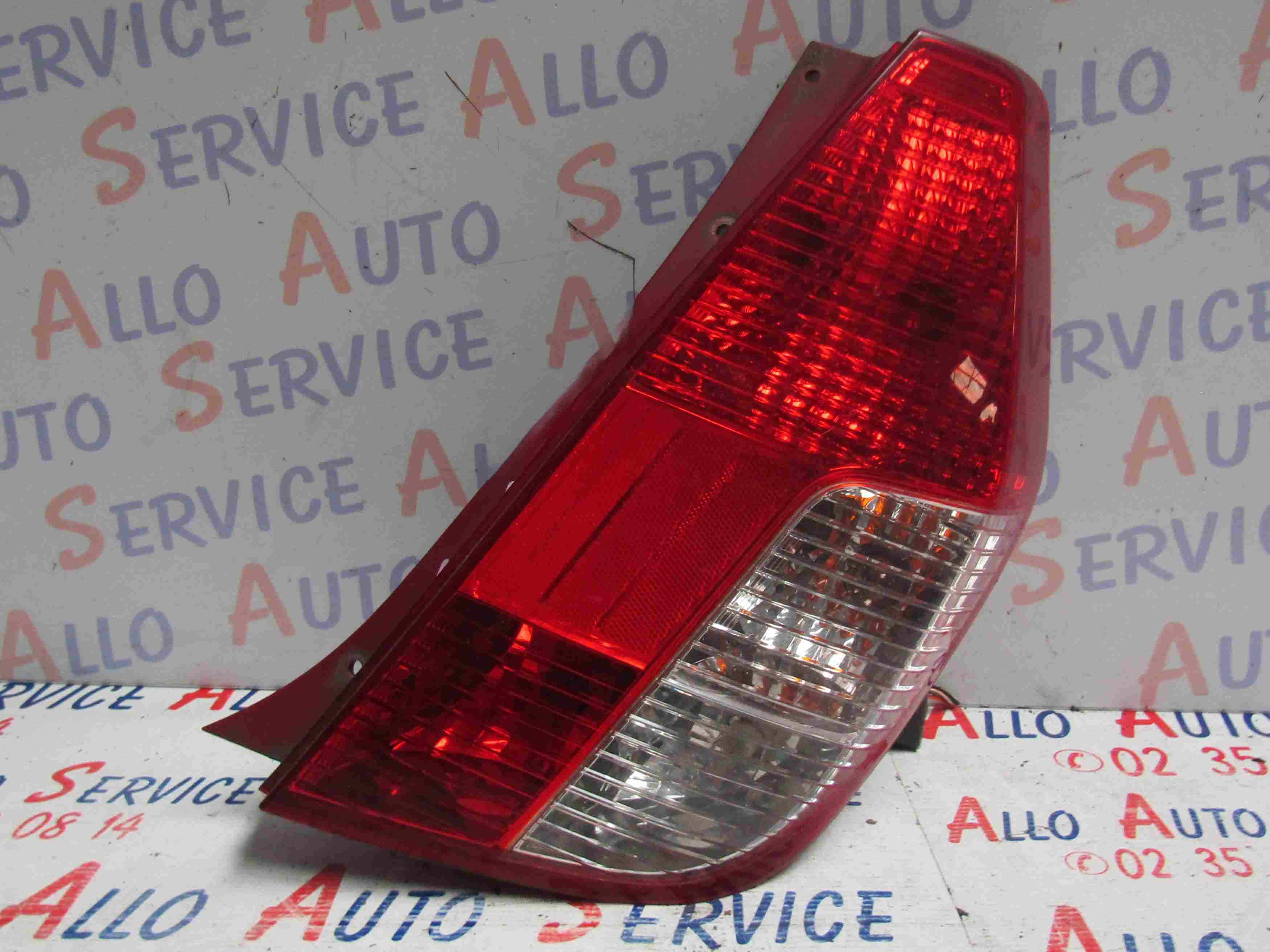 Feu Arriere Droite
HYUNDAI i10 1 Phase 1


07.2009
Frais de port sur devis
