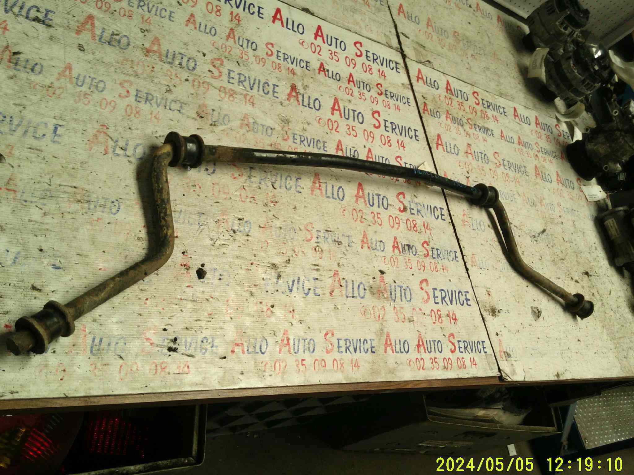 barre stabilisatrice 
MERCEDES 190 W201 phase 2

