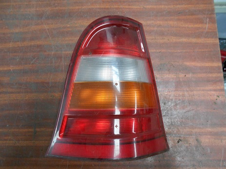 Feu Arriere Droit
MERCEDES Classe A 1 (168) Phase 1

1998-01->2001-03 