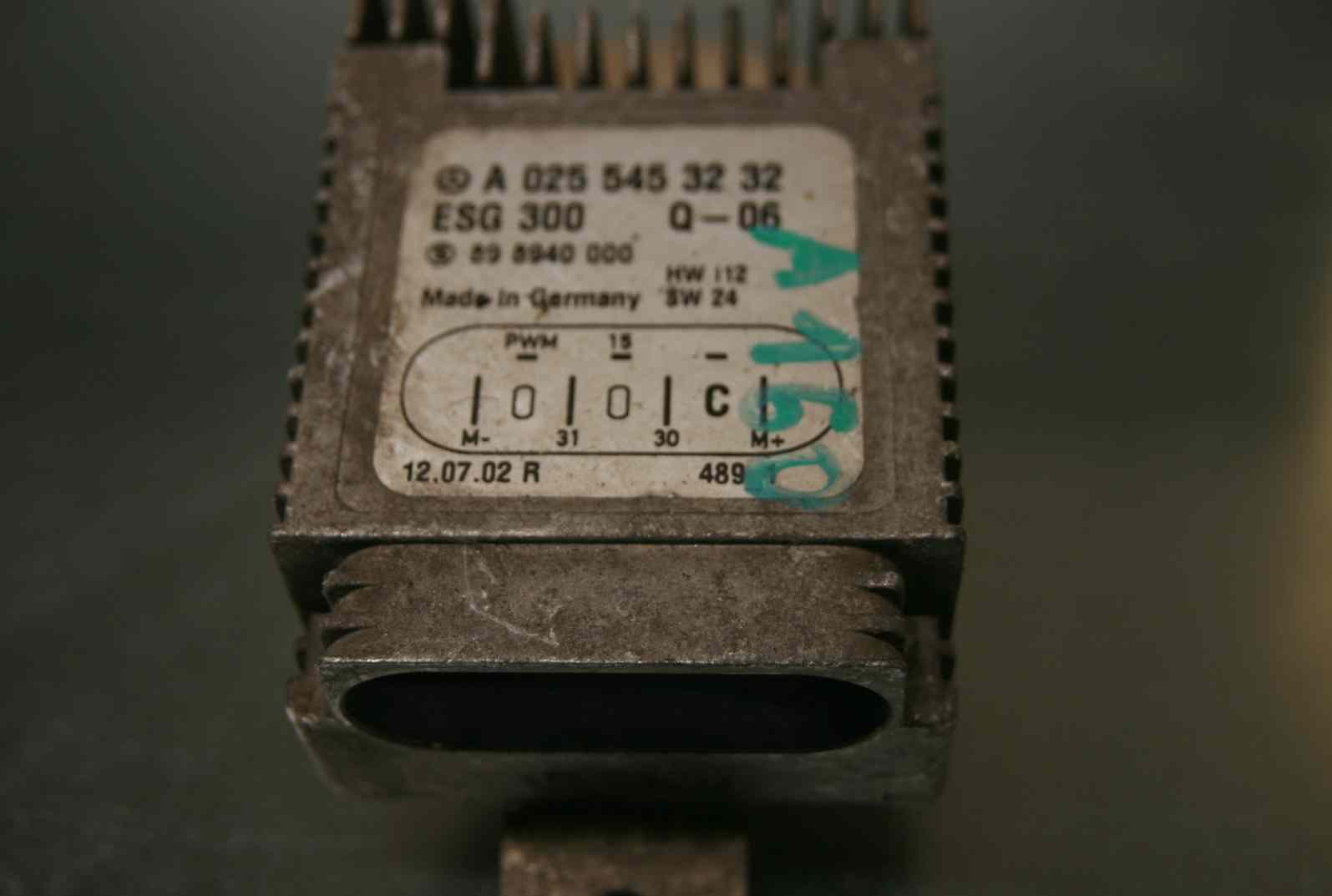 Calculateur Pulseur Habitacle MERCEDES Classe A

Ref : A0255453232 ESG 300