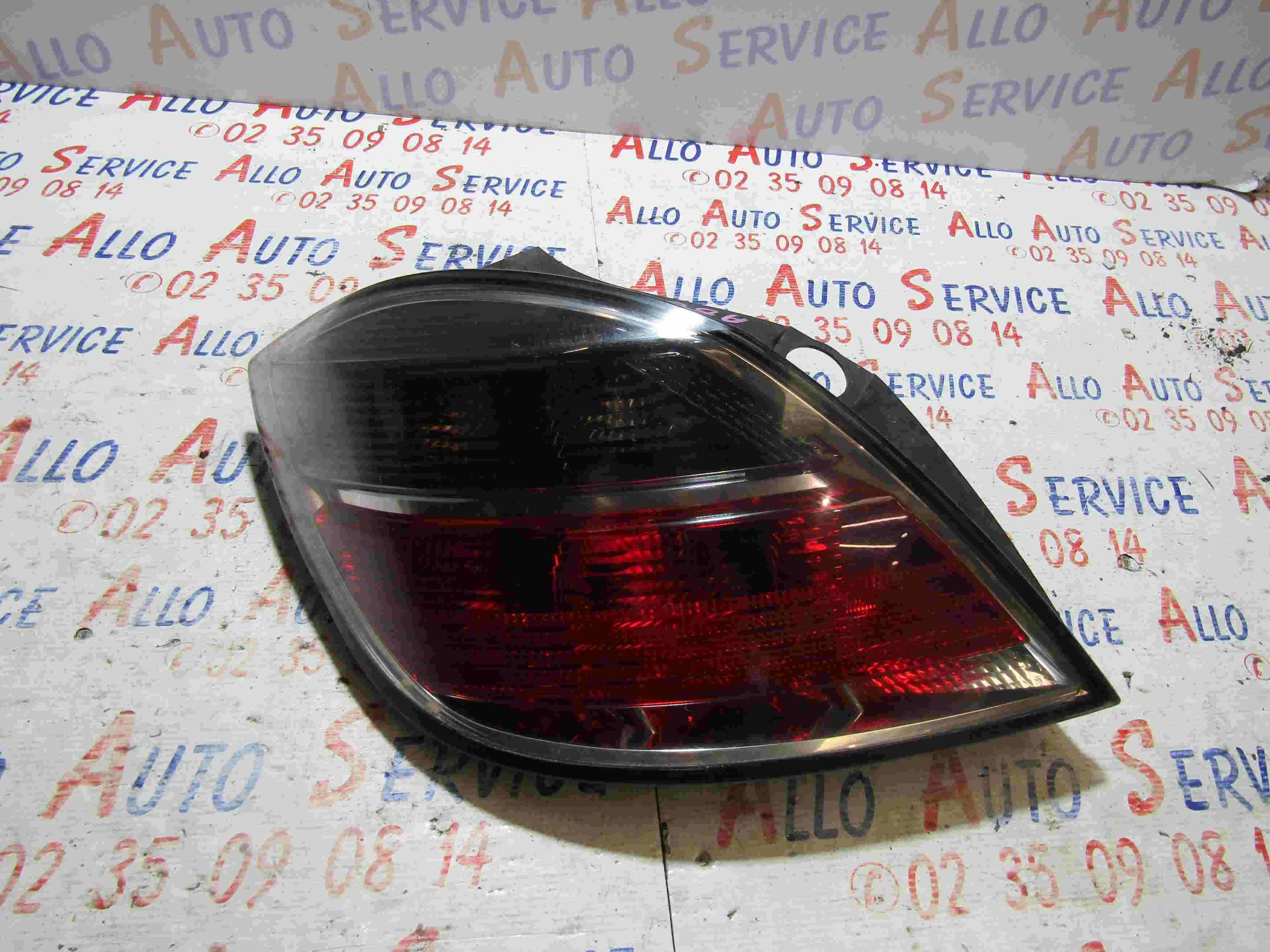 Feu Arriere Gauche
OPEL Astra H Phase 2


10.2009
Frais de port sur devis

