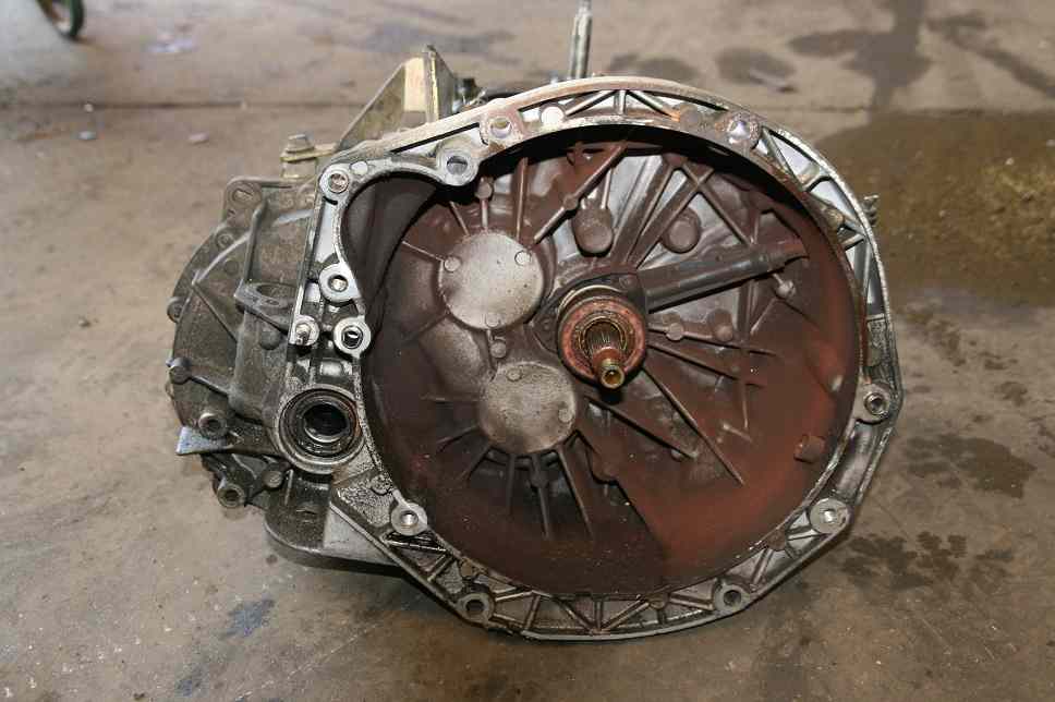 Boite de vitesses OPEL Vivaro / RENAULT Trafic 1.9 CDTi 100CV

Type boite : PK6021
230000 Km

Garanti(e) 3 mois

Frais de Port sur devis