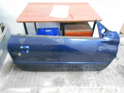 Porte AV Droit
PEUGEOT 206 CC
An 10.2000 - 03.2007

Vendue nue
Frais de Port sur devis