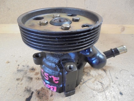 Pompe de direction assistée 
Peugeot Boxer 2.5 D
An 02.1994 - 02.2002

