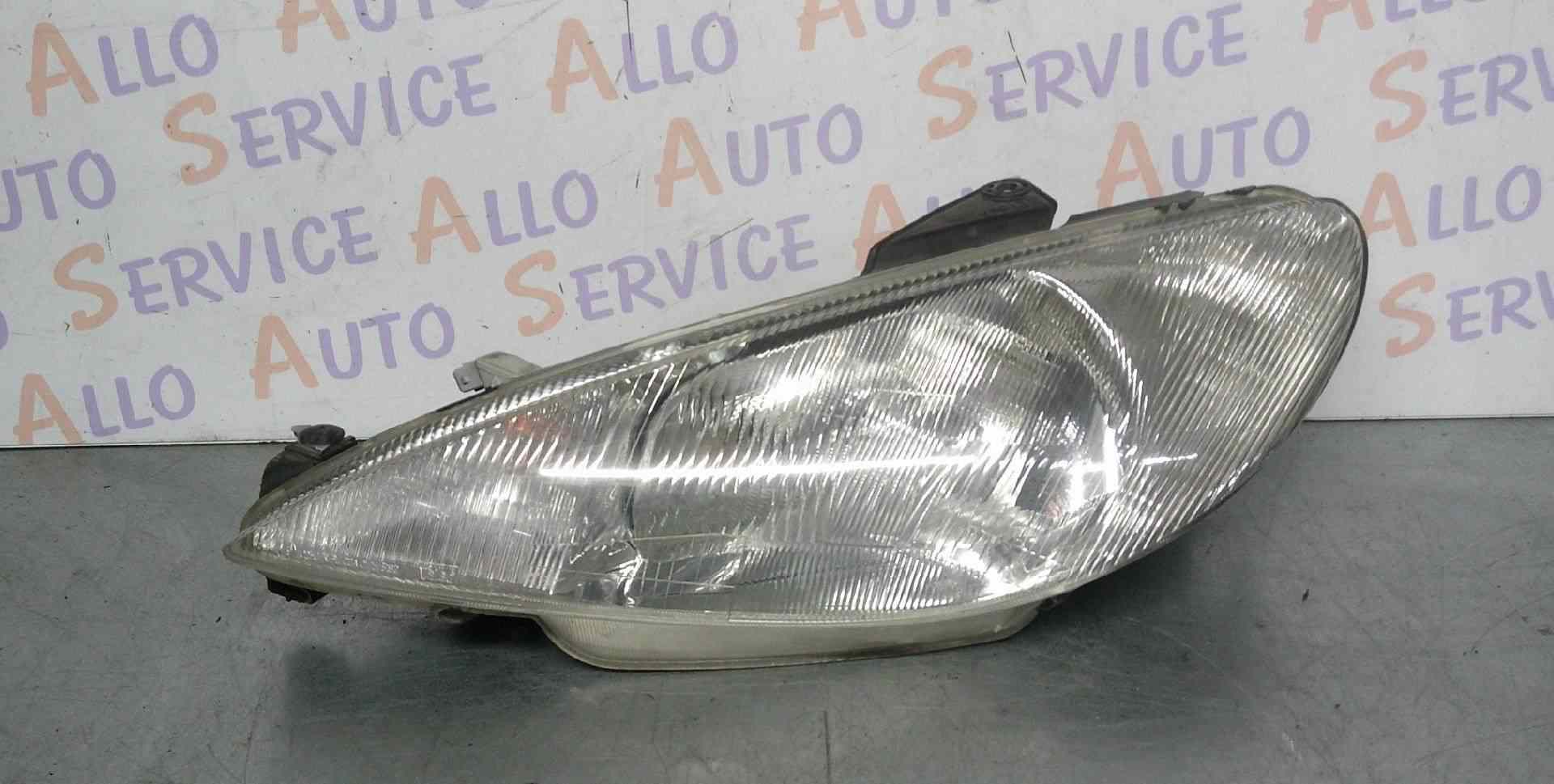 Optique Gauche PEUGEOT 206 PHASE 1 

MILLESIME 03/2000

