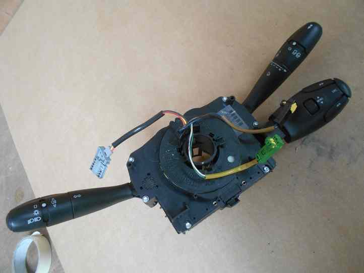 Commodo 
PEUGEOT 207
An 04.2006 - 06.2013

COM 2005 Valeo
96630732XT