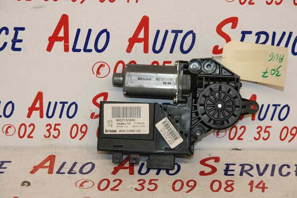 Leve Vitre Av Gauche

PEUGEOT 307 PHASE 1 05/2003

2001-04->2005-06

REF : 9637130580
      990832-101