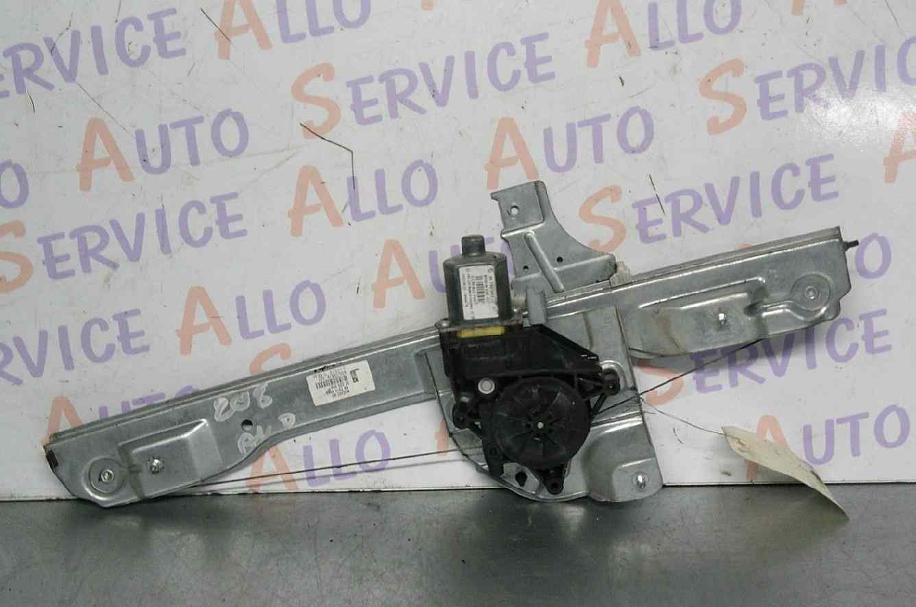 Leve Vitre Av Droit PEUGEOT 208 1 PHASE 1  

MILLESIME 09/2012

