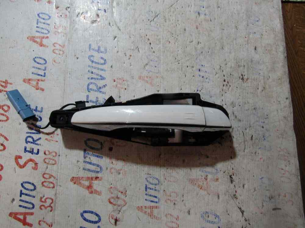 Poignee DE PORTE AVANT DROIT EXTERIEUR
PEUGEOT Expert 3

