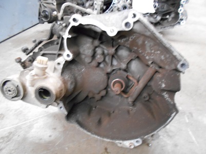 Boite de vitesses 
PEUGEOT 106 1.1i 60CV

Type boite : 20CA32 / 20CA09 / 20CA44 / 20CA99
70 000 Km

Garanti(e) 3 mois

Frais de Port sur devis