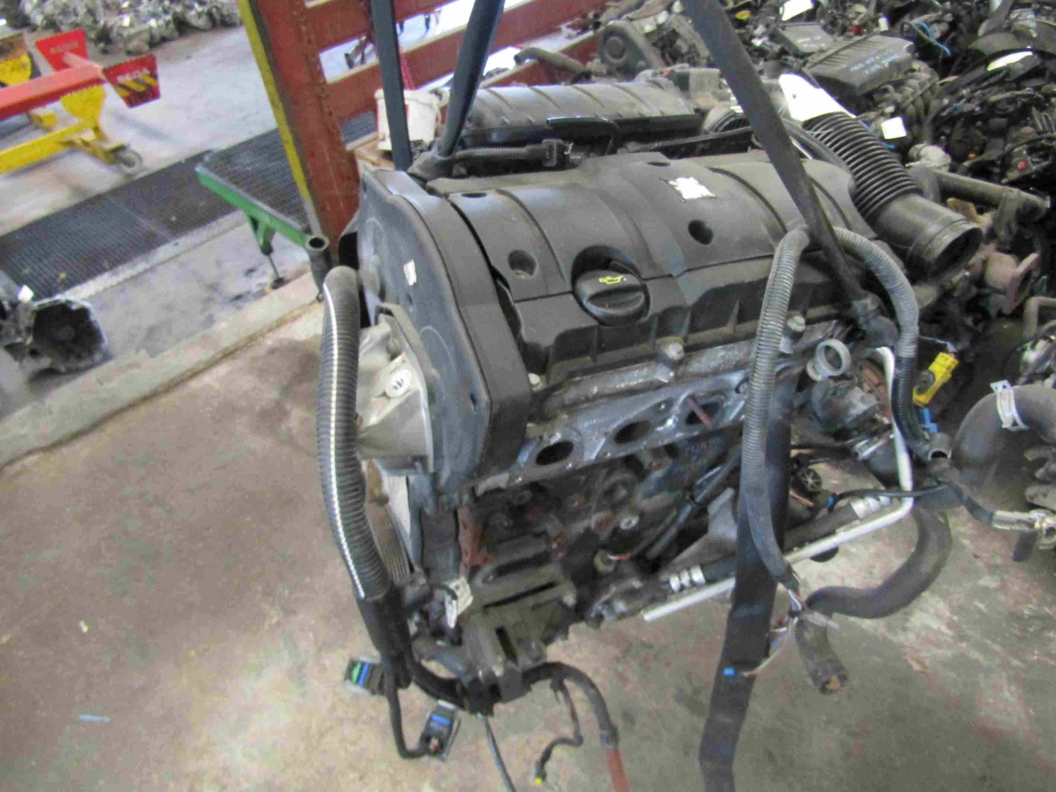 Moteur 
PEUGEOT 206 Phase 2 1.6i 110 CV

Type moteur : TU5JP4_NFU
  118040 Km


Vendu sans alternateur, démarreur, compresseur de clim

Garanti(e) 12 mois

Frais de Port sur devis