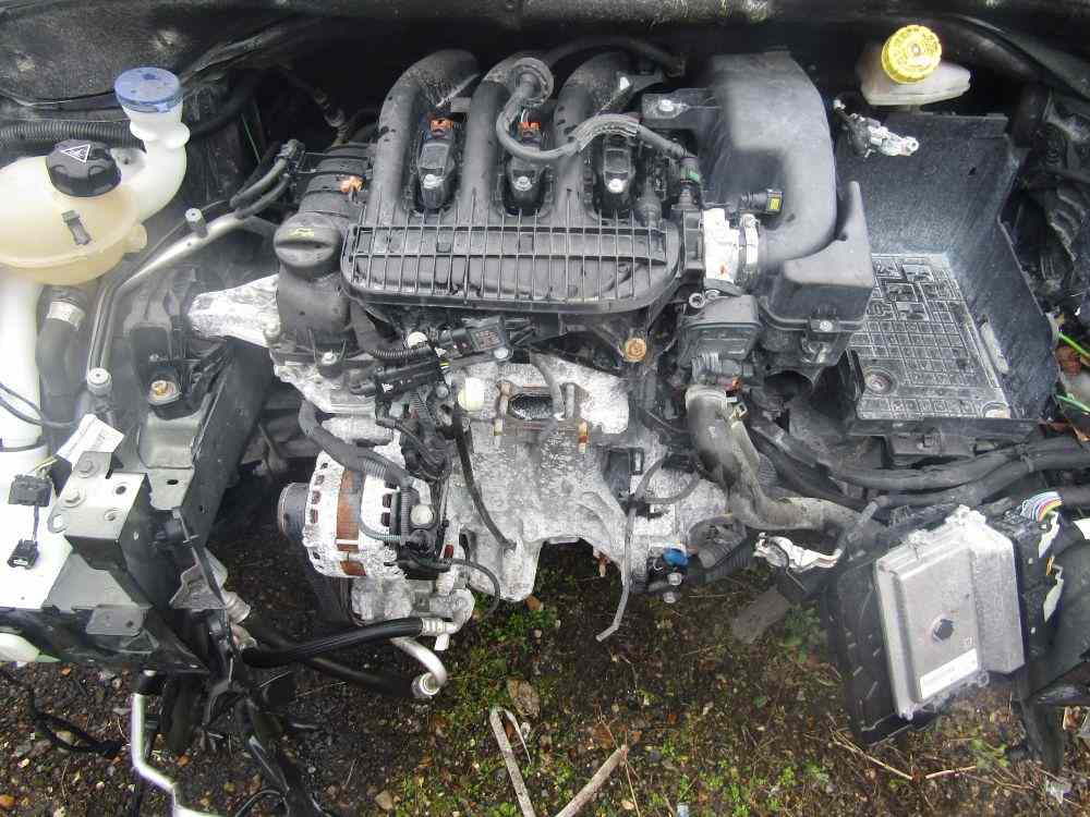 Moteur 
PEUGEOT 208 1 phase 2 1.2 vti-12v
06:03:2019

Type moteur : HMR/HMO5/EB2FA
 Km

Vendu sans alternateur, démarreur, compresseur de clim

Garanti(e) 3 mois

Frais de Port sur devis