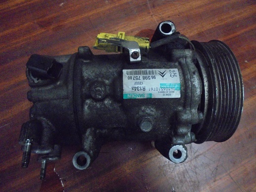 Compresseur de Clim 
PEUGEOT 207 1.4HDI 70CV
An 04.2006 - 06.2013

Sanden 1355 F
PSA 9659875780


