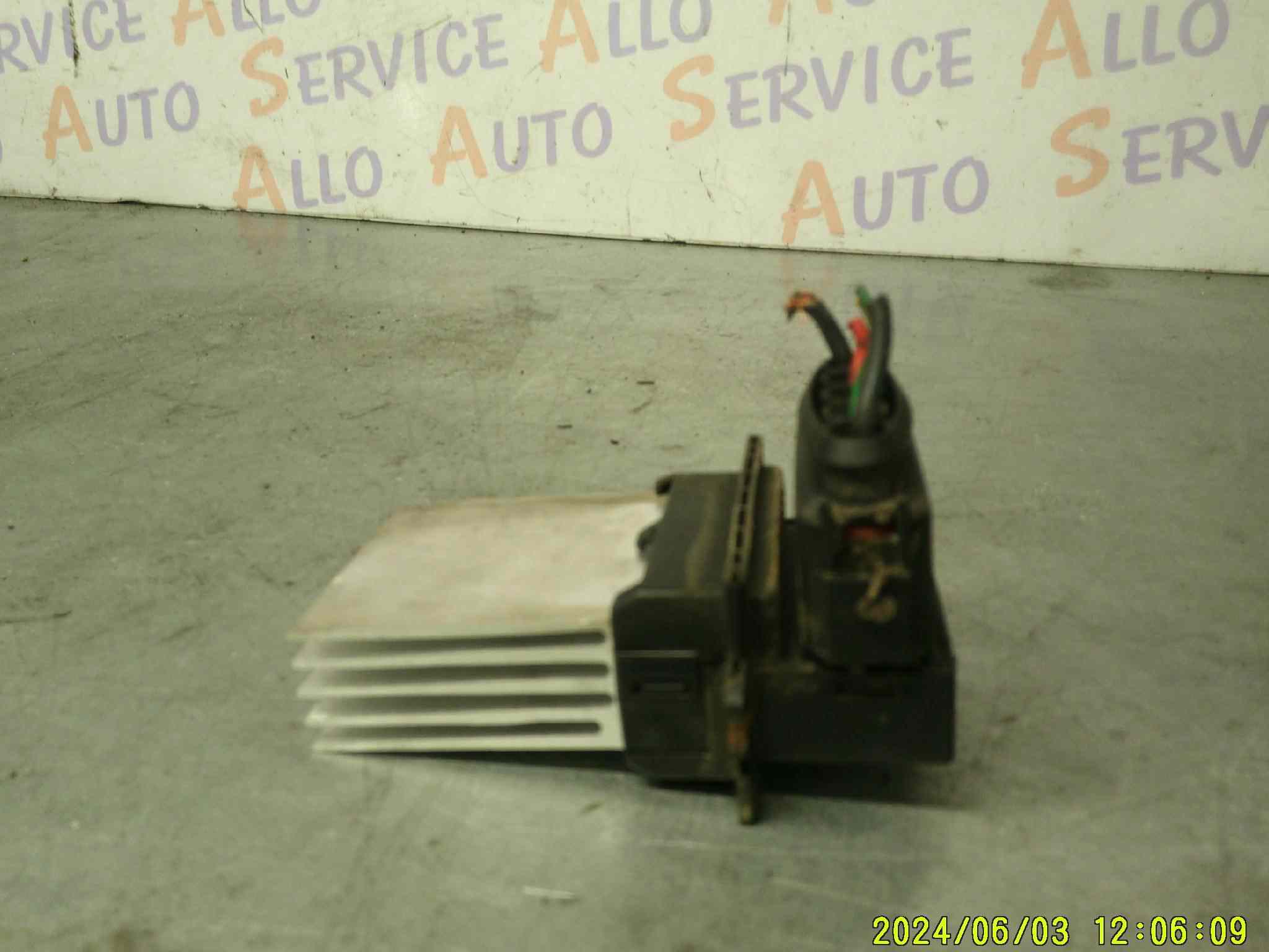 résistance de chauffage 
RENAULT Clio 2
phase 2 
