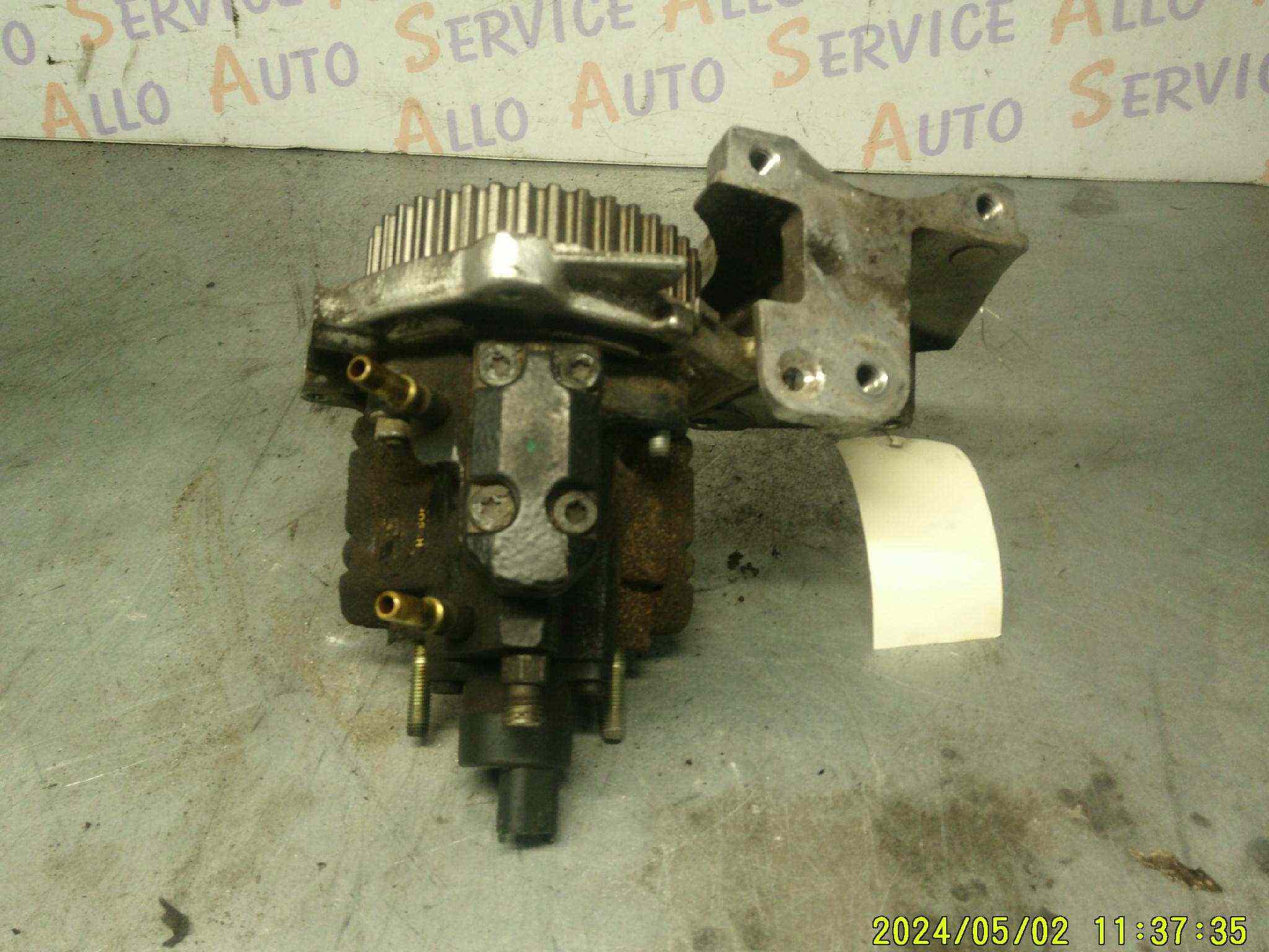 Pompe a Injection 
RENAULT Scenic
1.9 dci 
ref : 7 700 111 010 
      0 445 010 018
      r65 
