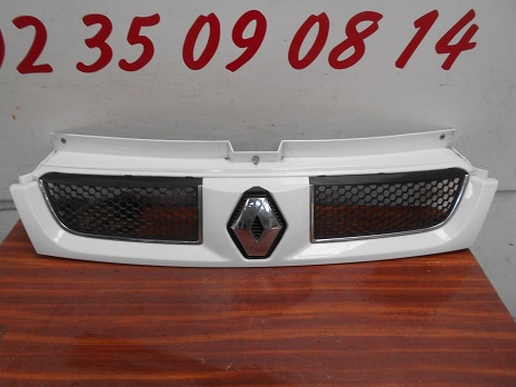 Calandre 
RENAULT Trafic 2 L1H1 Phase 1 
An 09.2001 / 08.2006

Frais de Port sur devis