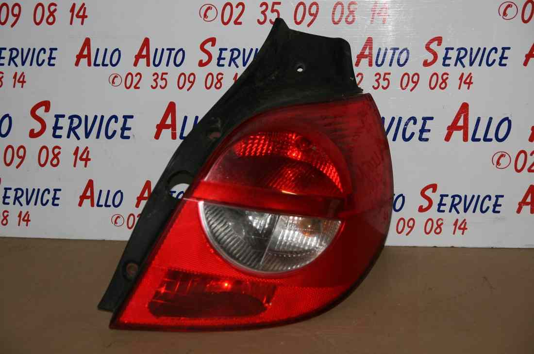Feu Arriere Droit RENAULT Clio 3 (ph1)
08.2006