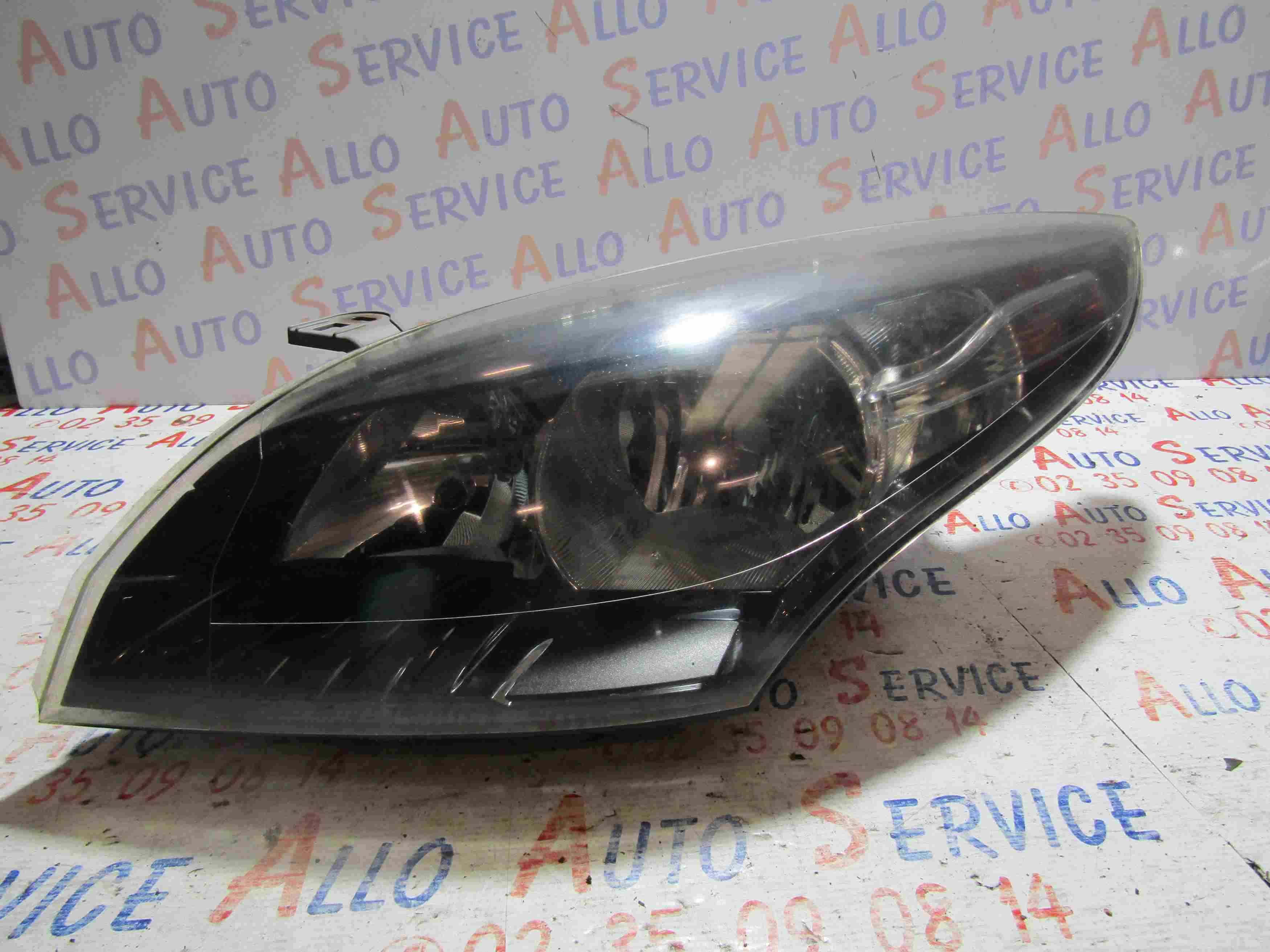 Optique Gauche
RENAULT Megane 3 Phase 2

Fond noir
03.2012
Frais de port sur devis