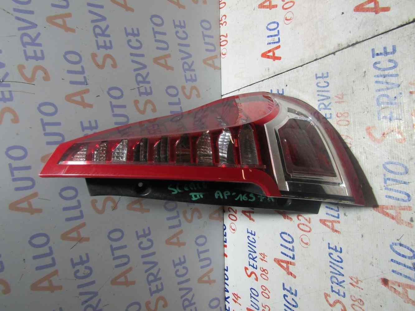 Feu Arriere Droit
RENAULT Scenic 3 PHASE 1 1.9 DCI-8V TURBO
26.03.2010

