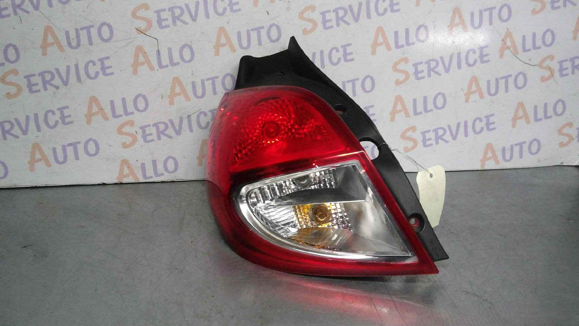 Feu Arriere Gauche RENAULT Clio 3 PHASE 2  

MILLESIME 10/2011

