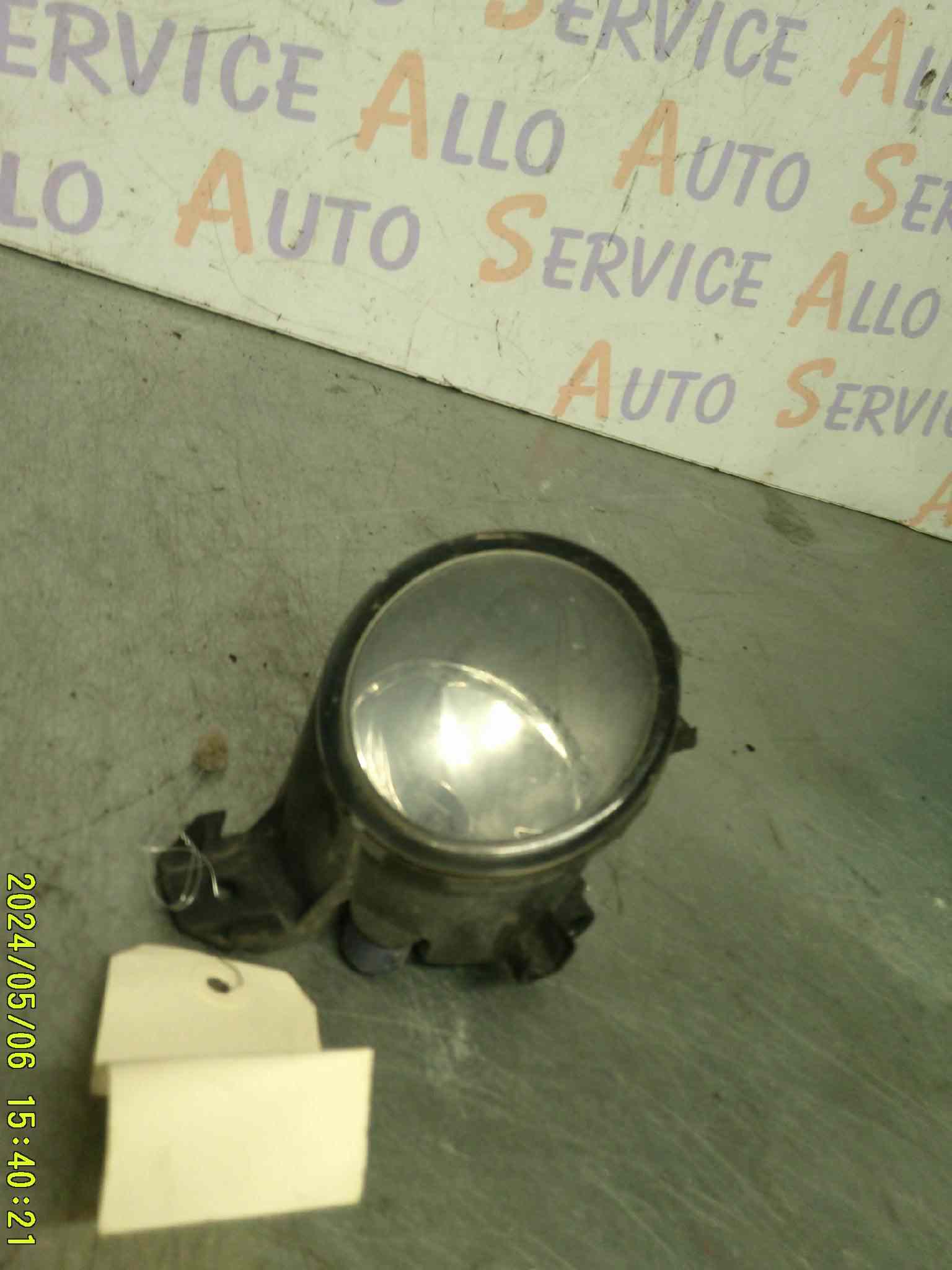 Feu Antibrouillard Droit
RENAULT Laguna 2

