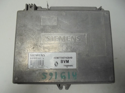 Calculateur 
RENAULT Clio 1.8 
An 1990

Siemens S101261101 E 
Hom 7700742849
7700854851

