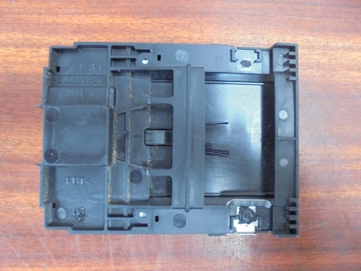 Lecteur de carte 
RENAULT Scenic 3 1.9 DCI 130CV
An 04.2009 - 11.2011

Siemens VDO
A2C53185186 08
285909828R