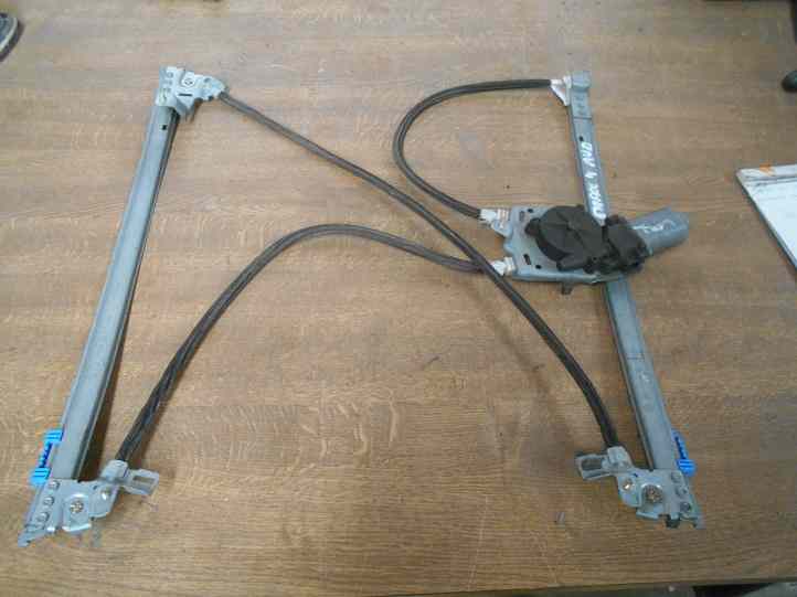 Leve Vitre Av Droit
RENAULT Espace 4 (1)
An 09.2002 - 03.2006