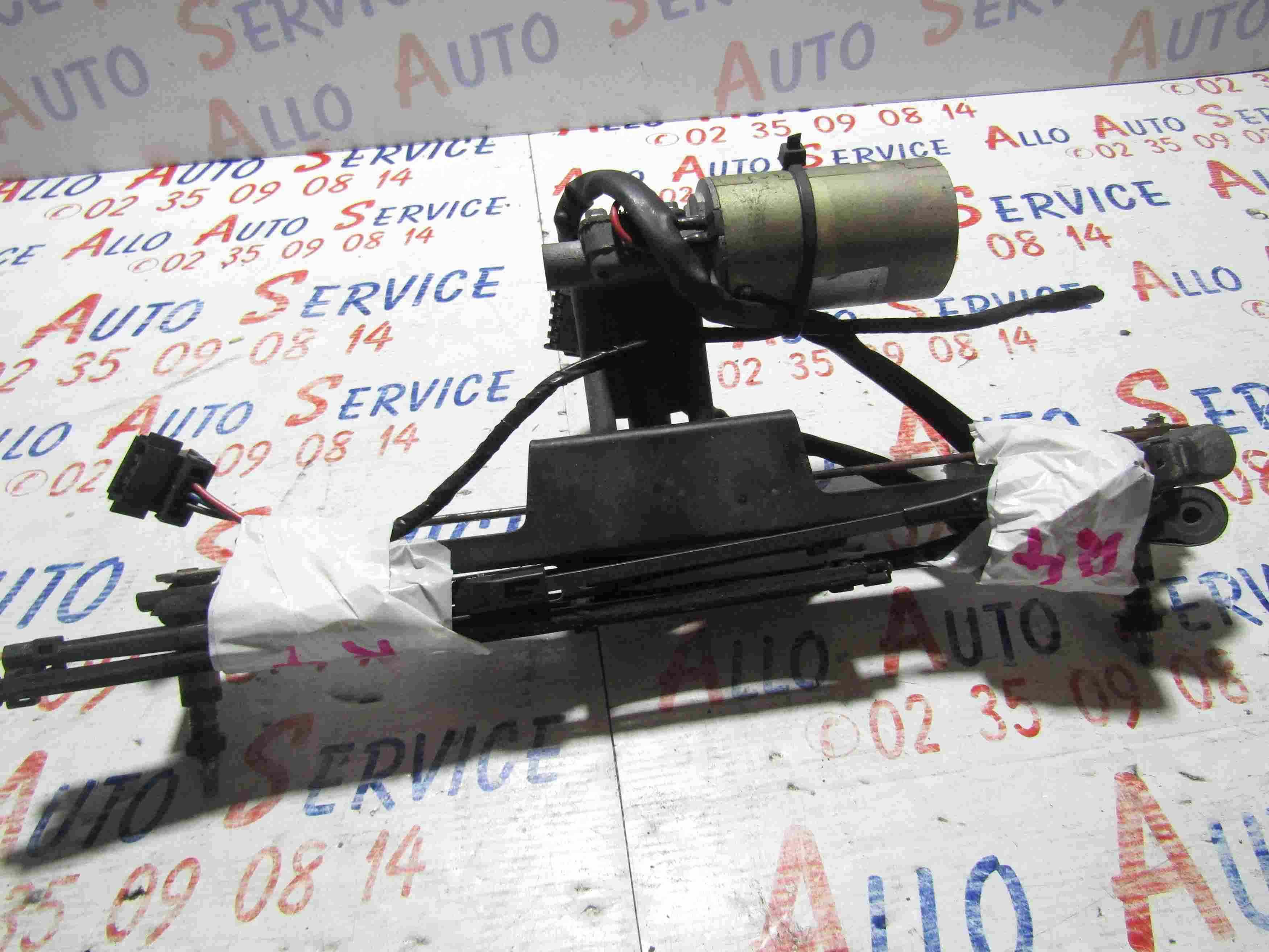 Systeme Essuie glace
RENAULT R4 / 4L
11.1990

Frais de port sur devis