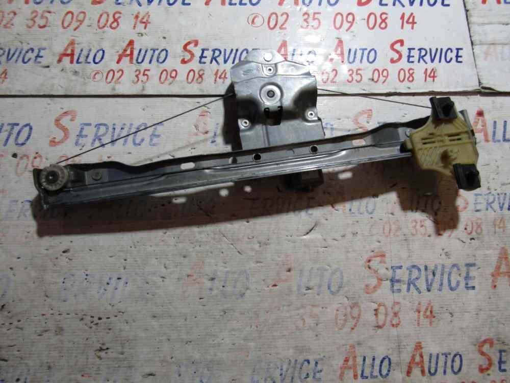 Leve Vitre Av Gauche
RENAULT Twingo 3 PHASE 1 1.0I-12V SCE 70
27.03.2015

