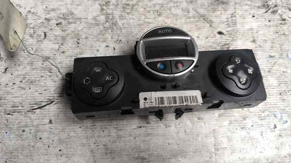 Commande de chauffage 
RENAULT Clio 3

Ref:69340020

