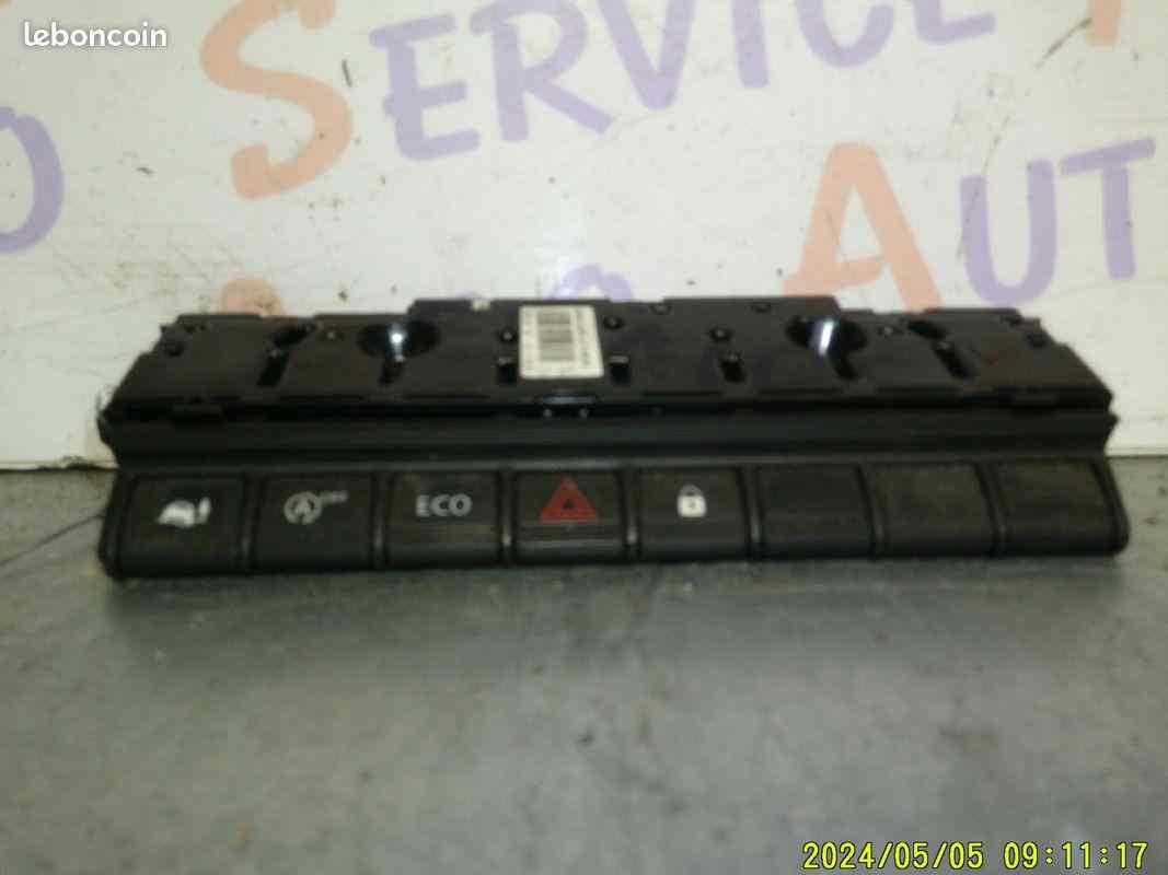 PANNEAU DE COMMANDE CENTRAL MASTER 3

