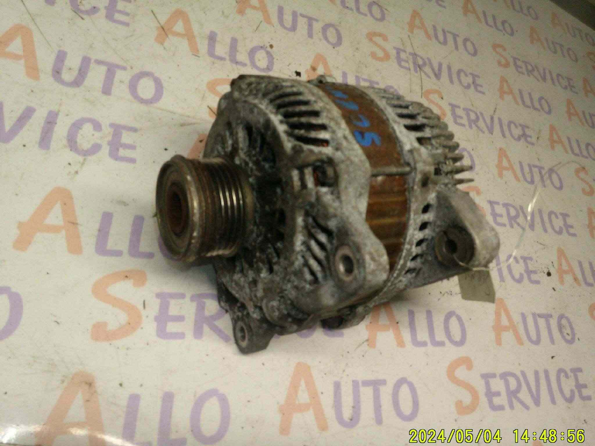 Alternateur 
RENAULT Scénic 3 phase 1
réf: 8200960533 12v 210A

